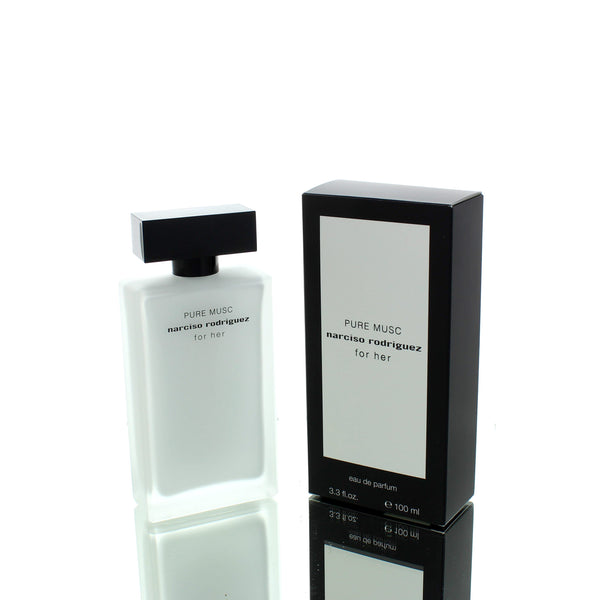 Enduring Charm: Narciso Rodriguez Pure Musc Fragrance